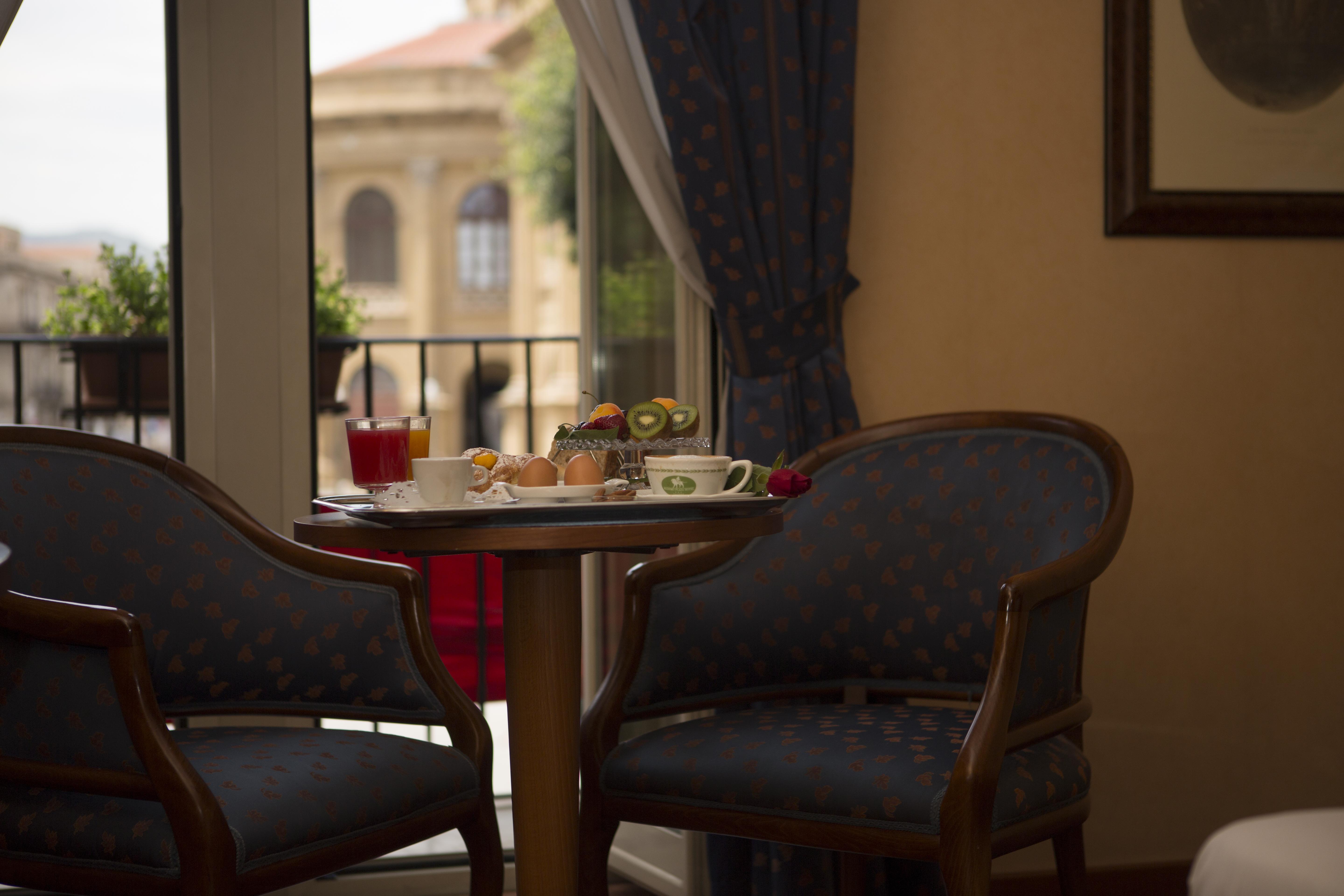 Massimo Plaza Hotel